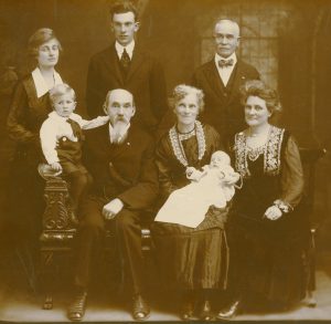 photo of johnston family